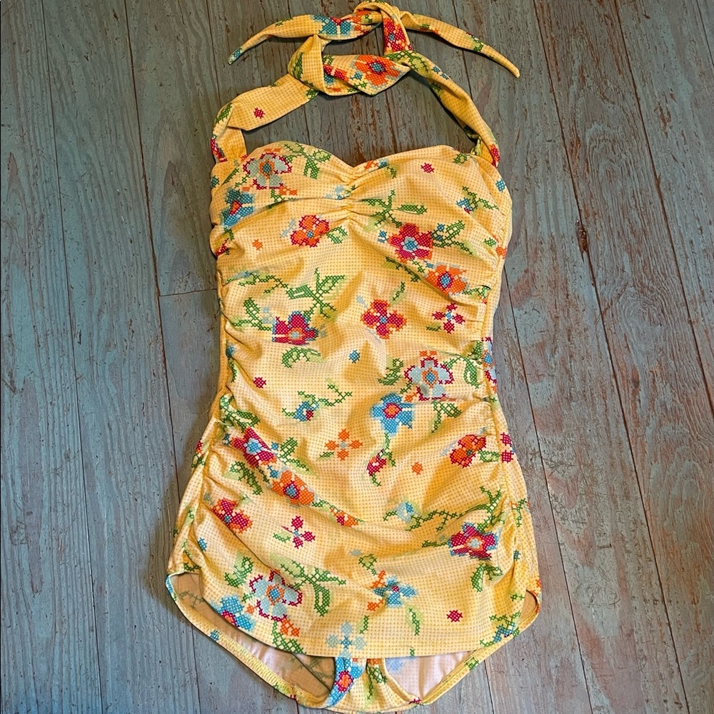 Unique vintage cross stitch style halter swimsuit 6